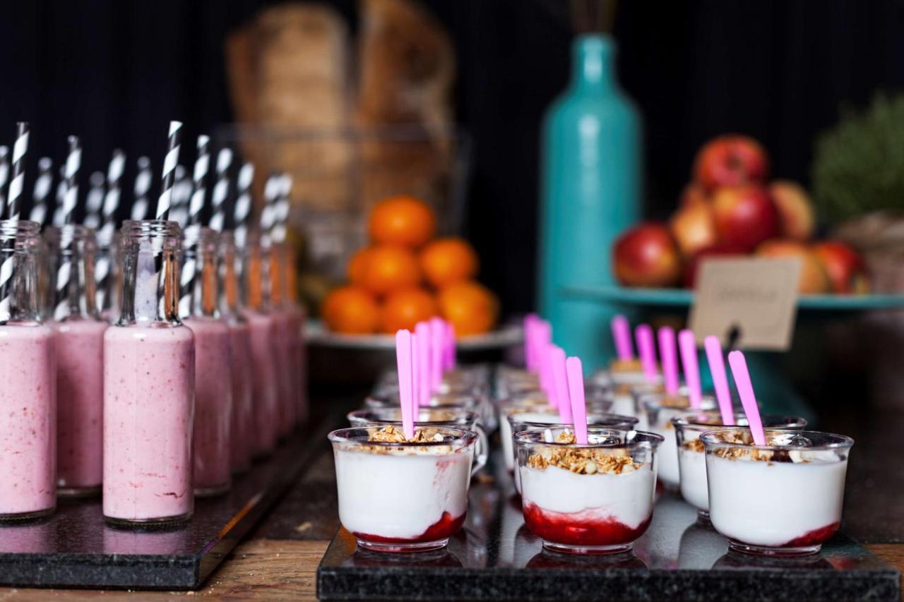 Radisson Collection, Strand Hotel, Стокхолм Екстериор снимка Yogurt with fruit