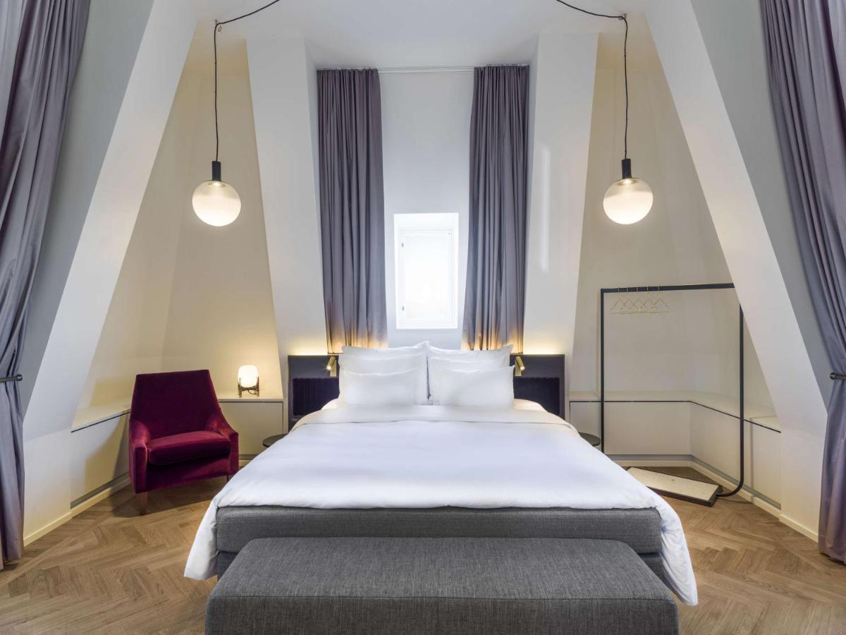 Radisson Collection, Strand Hotel, Стокхолм Екстериор снимка A bedroom at the Hotel